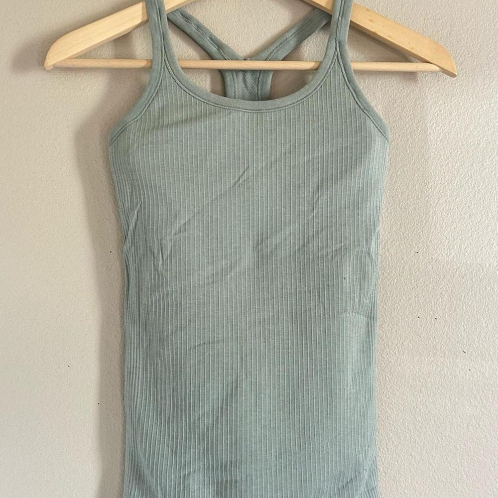 Lululemon Ebb to Street tank top size 4 X-26